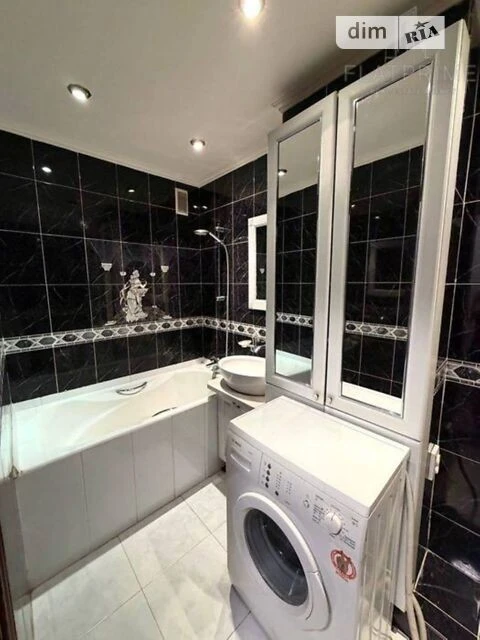 Продаж 3к квартири 61 кв. м на просп. Свободи 28Б • ID 34701