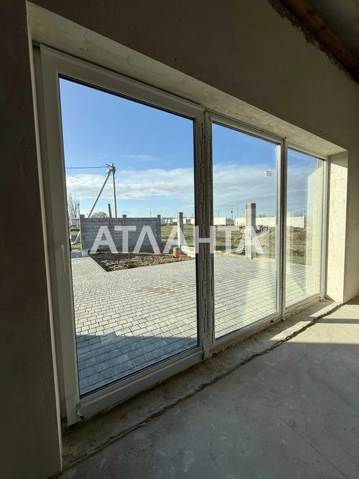 One-story modern house on Zolotaya Gorka in installments