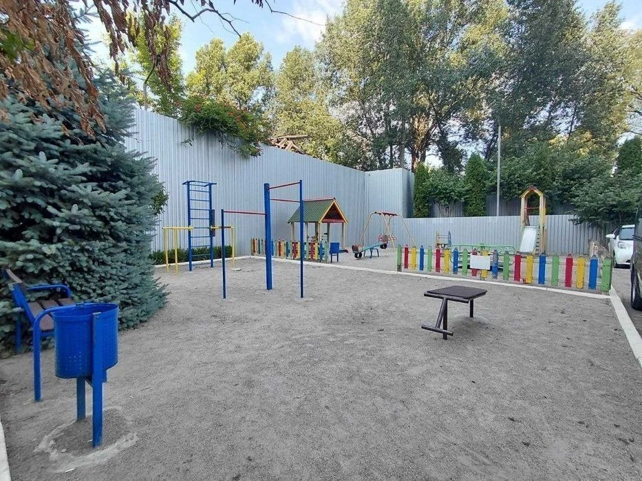 2-room apartment for sale, Podilskyi district, Svitlytskoho street
