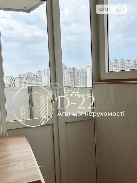 Продаж 2к квартири 68.8 кв. м на просп. Петра Григоренка 28А