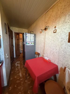 Selling a 3-room apartment in Saltovka. Real estate.