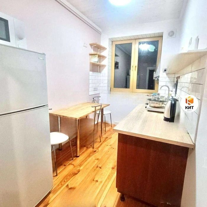 3 rooms. 73 sq. m. Center (metro Yaroslava Mudryo, Arts (Krasnoznamenn)