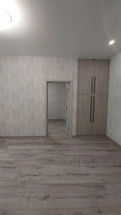 Продається 1к квартира на Ближньому Замості
