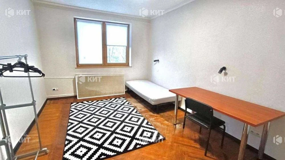 3 rooms. 73 sq. m. Center (metro Yaroslava Mudryo, Arts (Krasnoznamenn)