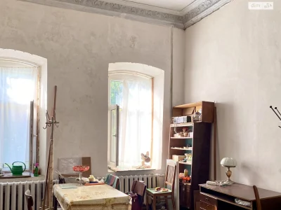 Room for sale Center