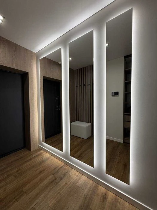 I am selling a designer 3-room apartment, near the city lake