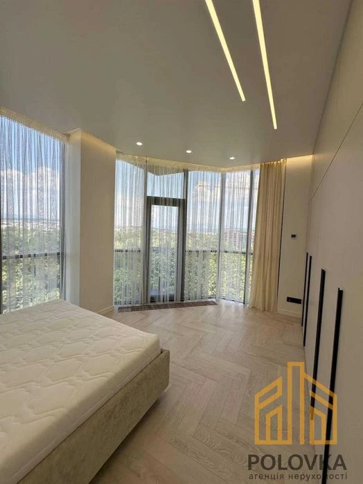 Продаж 3-кімнатної квартири, ЖК Uzh Towers | Боздош