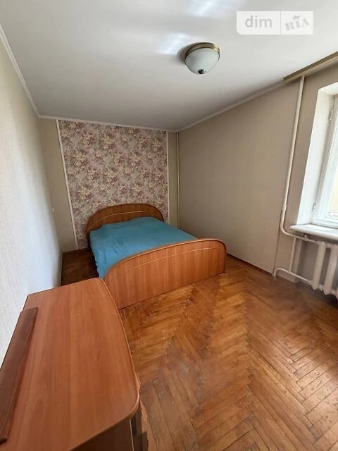 Sale of 4-room apartment 80 sq. m on Beresteyskyi Avenue 146/2 •