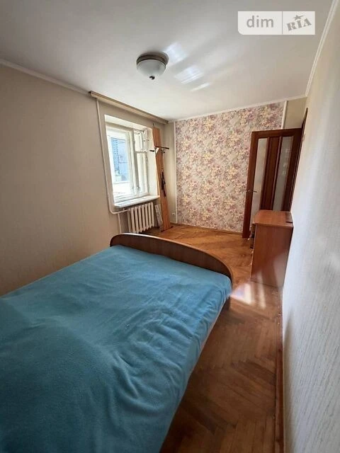 Sale of 4-room apartment 80 sq. m on Beresteyskyi Avenue 146/2 •
