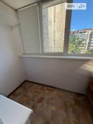 Sale of 4-room apartment 80 sq. m on Beresteyskyi Avenue 146/2 •