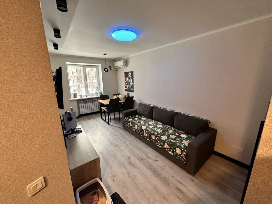 From the owners. Apartment for sale with modern renovation | Re st.