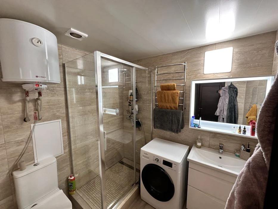 From the owners. Apartment for sale with modern renovation | Re st.