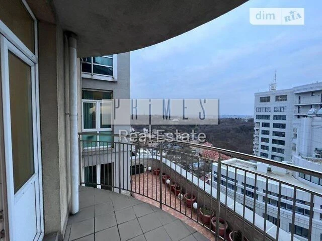 Продаж 4к квартири 200 кв. м на вул. Звіринецька 59 • ID 346