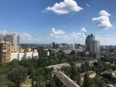 I will sell a special apartment in the center of Pechersk, 157 m 2, m "Pecher