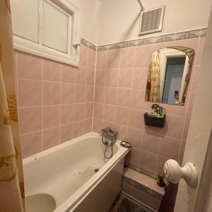 4k apartment for sale in residential condition. Heating system. Bel Street