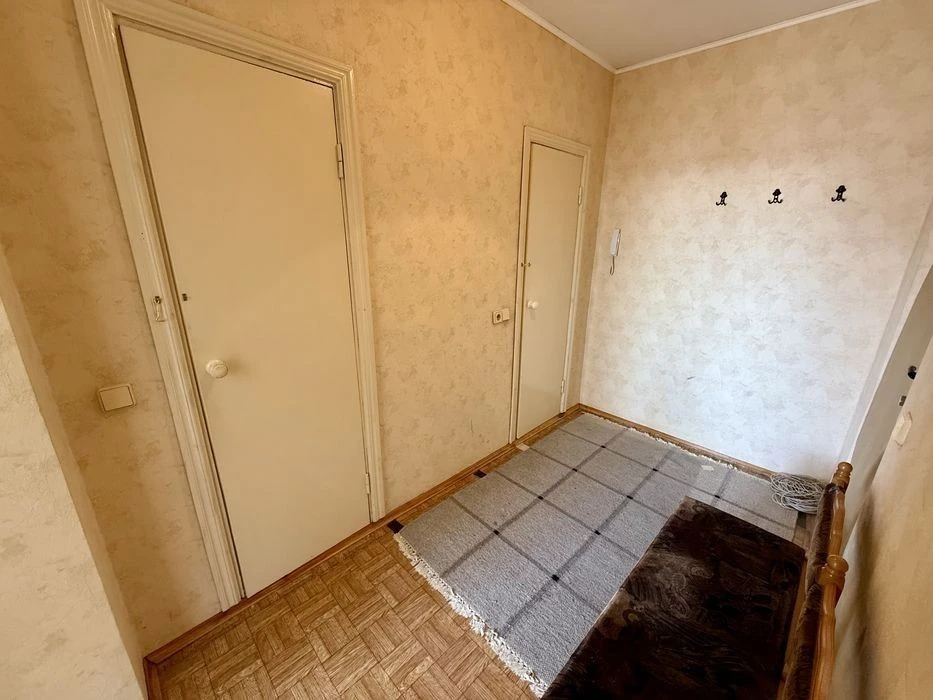 Large super view 1-room Vyshnyakivska street 1 metro 1 km house