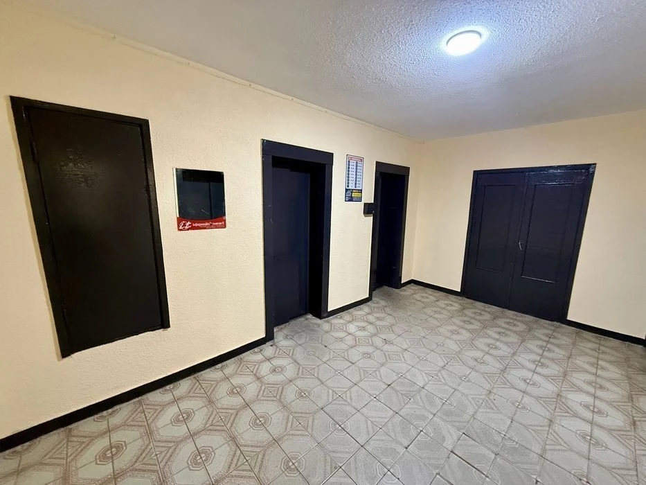 Large super view 1-room Vyshnyakivska street 1 metro 1 km house