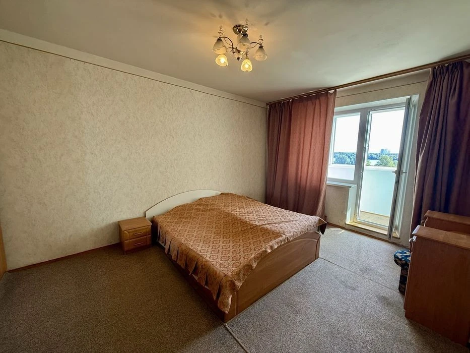 Large super view 1-room Vyshnyakivska street 1 metro 1 km house