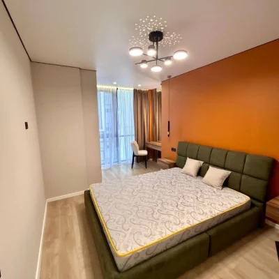 Продам 1к квартиру з ремонтом біля Озера