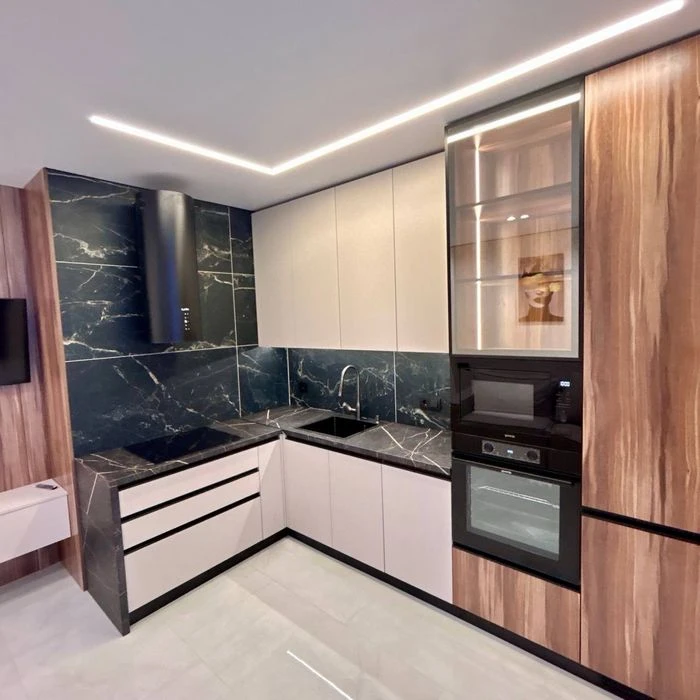 Продам 1к квартиру з ремонтом біля Озера