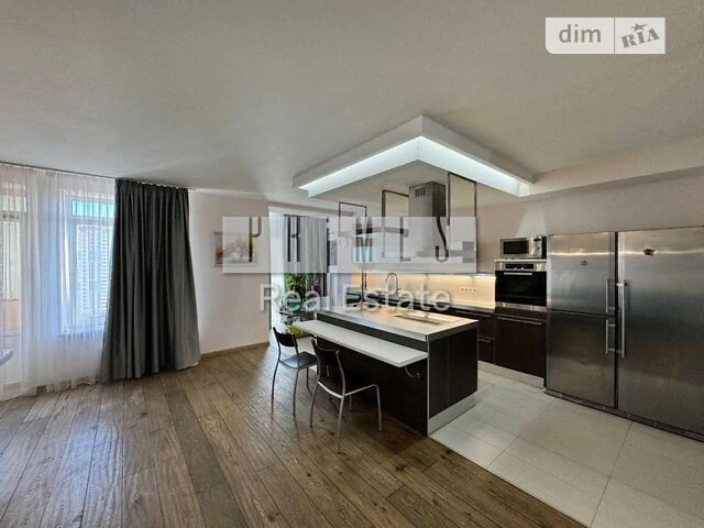 Sale of 3-room apartment 180 sq. m. on Yuliya Zdanovskaya St. 60/5 •