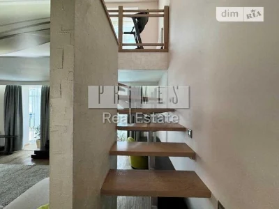 Sale of 3-room apartment 180 sq. m. on Yuliya Zdanovskaya St. 60/5 •