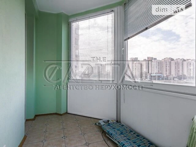 Sale of 4-room apartment 165 sq. m on Volodymyr Ivasyuk Ave. 24