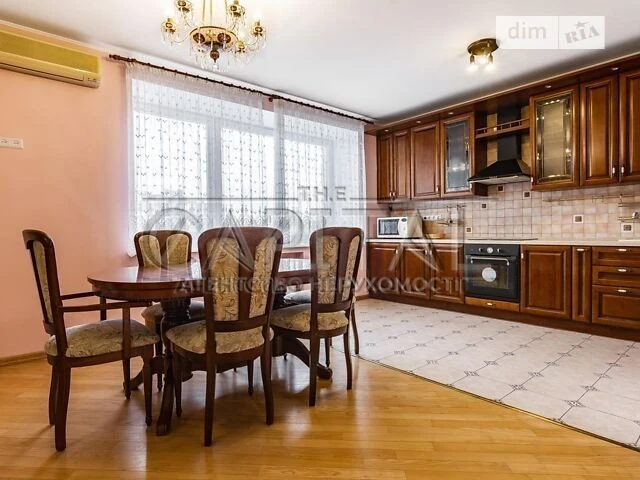 Sale of 4-room apartment 165 sq. m on Volodymyr Ivasyuk Ave. 24