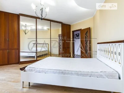 Sale of 4-room apartment 165 sq. m on Volodymyr Ivasyuk Ave. 24
