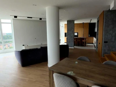 Apartment. Kharkiv, Petro Hryhorenko Ave. (Marshal Zhukova)
