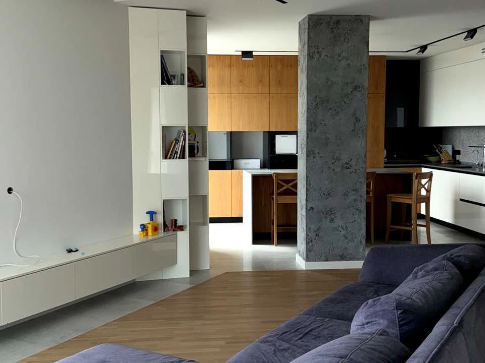 Apartment. Kharkiv, Petro Hryhorenko Ave. (Marshal Zhukova)