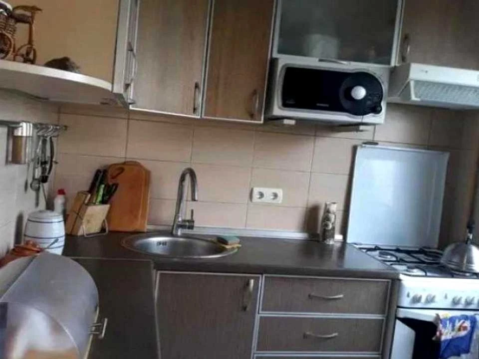 Apartment. Kharkiv, Peremohy Avenue.