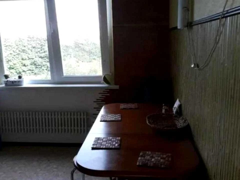 Apartment. Kharkiv, Peremohy Avenue.