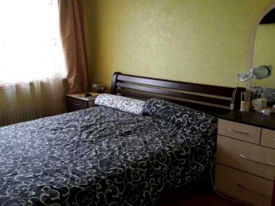 Apartment. Kharkiv, Peremohy Avenue.