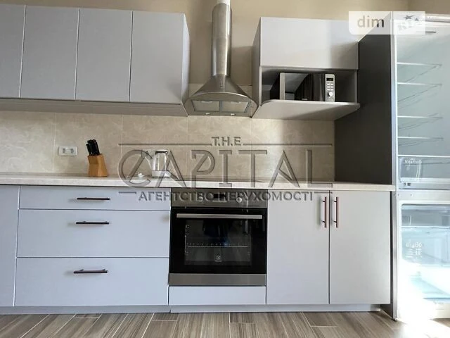Продаж 1к квартири 50 кв. м на вул. Василя Тютюнника 28А • I