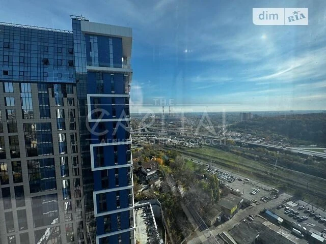 Sale of 3-room apartment 106 sq. m on Zvirynetska Street 70 • ID 346