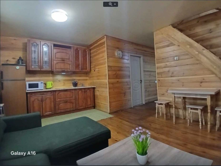 Продаж 3 кім. дворівневої квартири Харківське шосе 19, Мега