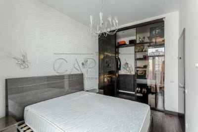 Apartment for sale in the French Quarter residential complex / 2 rooms / 76m2 / F Aka