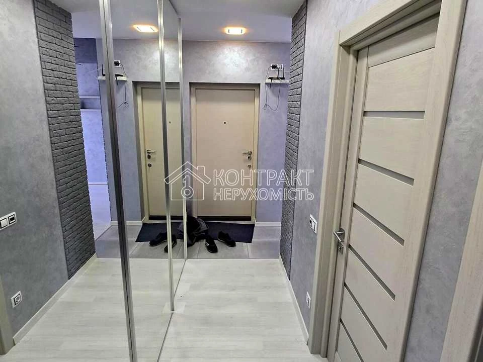 Apartment. Kharkiv, Peremohy Avenue.