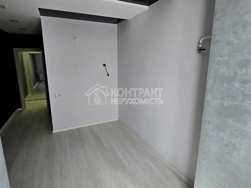 Apartment. Kharkiv, Peremohy Avenue.