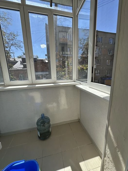 I will sell a 2-room apartment. Center. Stalinka. Yaroslav the Wise (