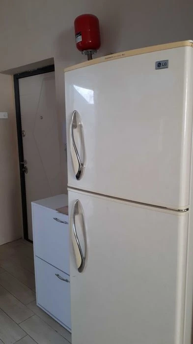 FOR SALE 3-room apartment on ul. April 12, NOVOS