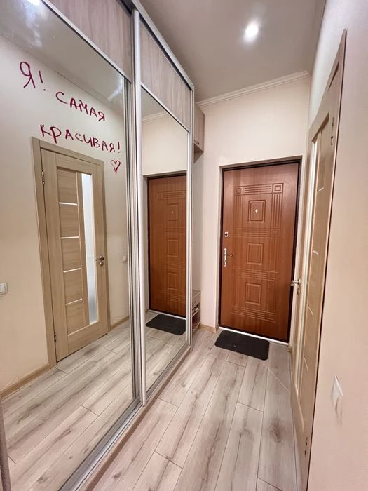 Selling a studio apartment in the residential complex on Kotlova 106!!