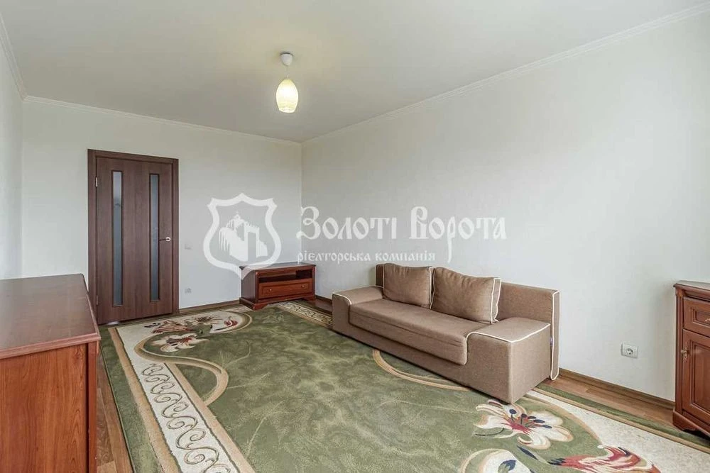 Apartment, 2 rooms. Renovation. Motorny, 11a, Bagrynova Gora Holosiiv