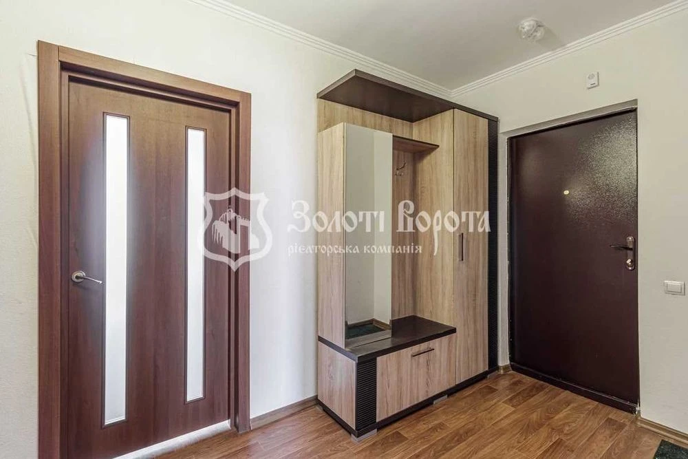 Apartment, 2 rooms. Renovation. Motorny, 11a, Bagrynova Gora Holosiiv