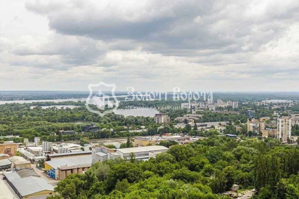Apartment, 2 rooms. Renovation. Motorny, 11a, Bagrynova Gora Holosiiv