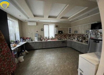 The price is reduced by 50 thousand! Renovated and furnished house!!