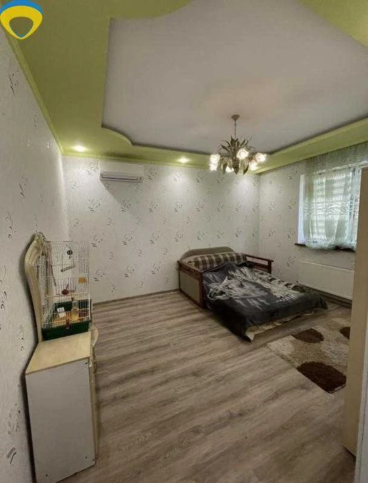 The price is reduced by 50 thousand! Renovated and furnished house!!