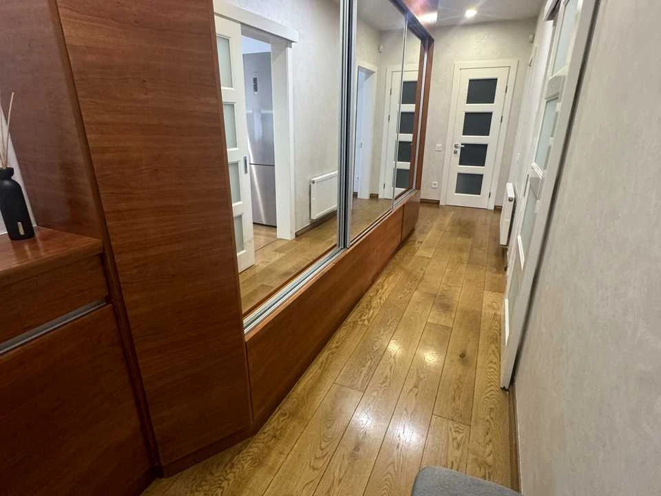 Apartment. Lviv, Vasylya Yeroshenko St. ()