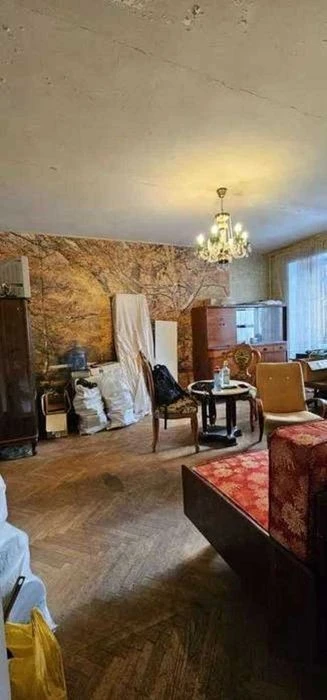 For sale 3-room apartment on Lesya Ukrainka Blvd. 24, 64 sq m.